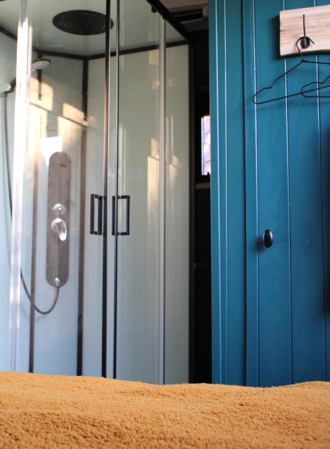 לינה וארוחת בוקר Stad aan 't Haringvliet Tiny House In De Boomgaard מראה חיצוני תמונה
